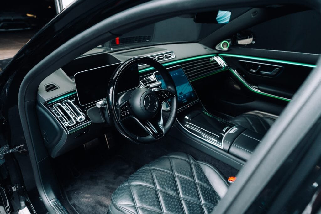 Mercedes s580 Maybach | Elite Luxuri Car Rentals in Orange County & Los Angeles