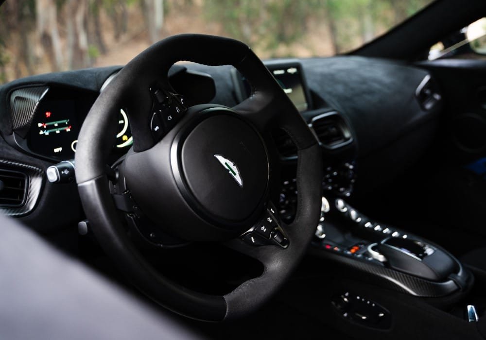 Aston Martin Vantage | Elite Luxuri Car Rentals in Orange County & Los Angeles