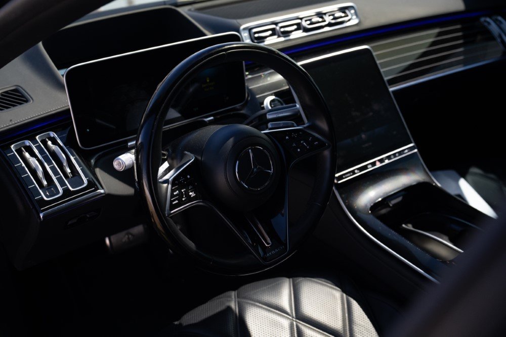 Mercedes s580 Maybach | Elite Luxuri Car Rentals in Orange County & Los Angeles
