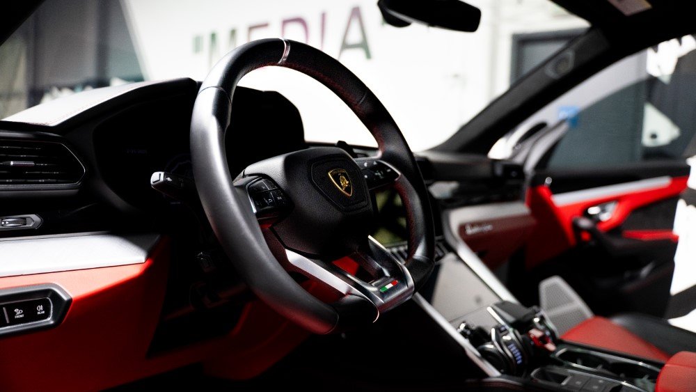 Lamborghini Urus | Elite Luxuri Car Rentals in Orange County & Los Angeles